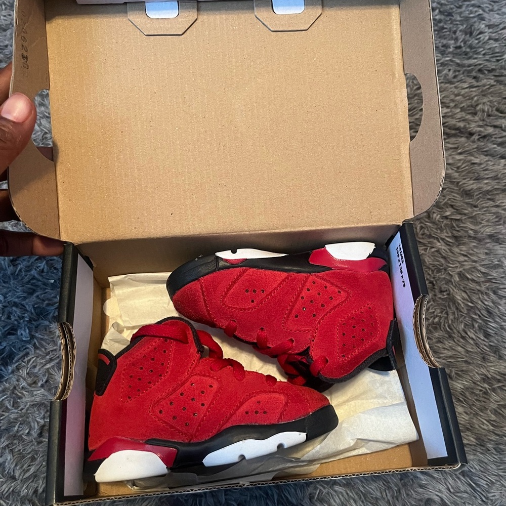 Jordan MVP Kids Red Sneakers